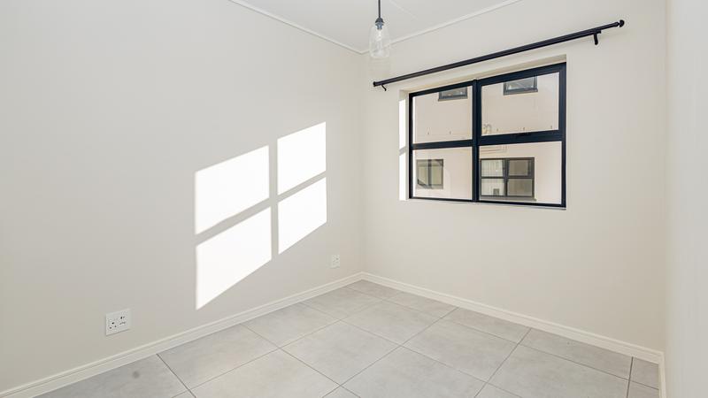 To Let 2 Bedroom Property for Rent in Sandown Western Cape